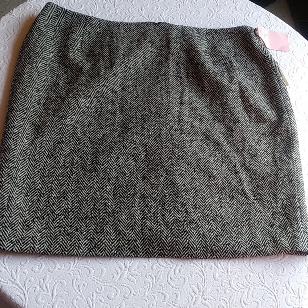 Caslon skirt size 22w